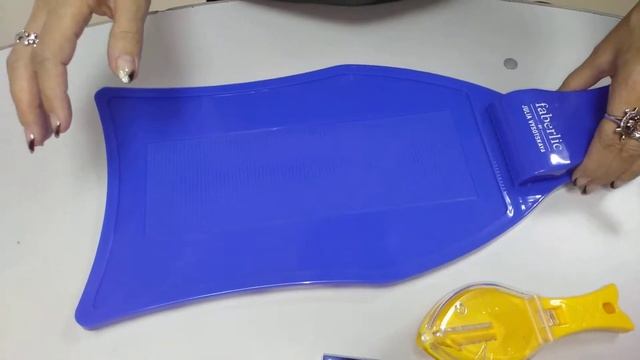 Разделочная доска и скребок для читки рыбы. смотреть онлайн