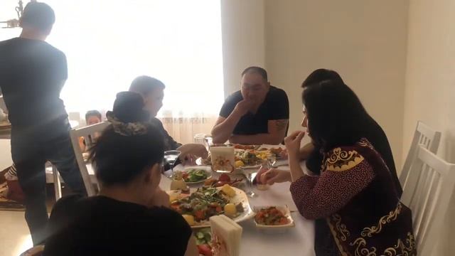 Казахстан.Запад. Көрісу айт, Масленица и просто воскресенье))) Семейный обед. смотреть онлайн