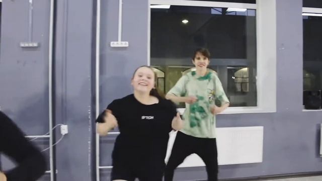 Hip Hop - Юниоры | Школа танцев Alexis Dance Studio смотреть онлайн