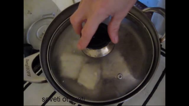 Как вкусно пожарить МИНТАЙ с ЛУКОМ по деревенски.Жарим рыбу. смотреть онлайн