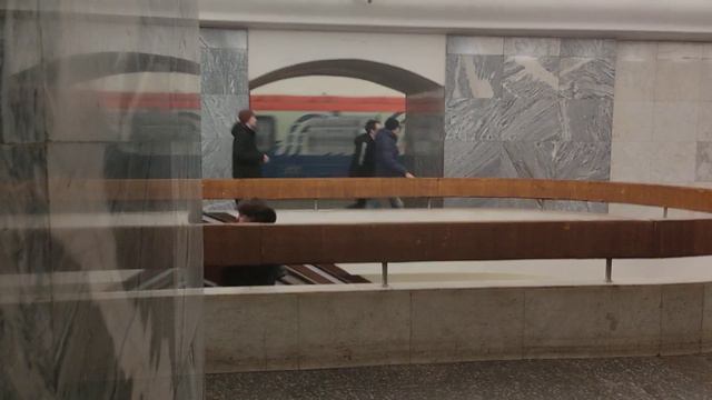 Перегонка снегоочистителя на станции Чистые пруды СКЛ смотреть онлайн