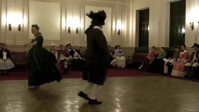 Le Menuet d'Alcide (Minuet danced at the Burning of Kingston Ball, 2011) смотреть онлайн