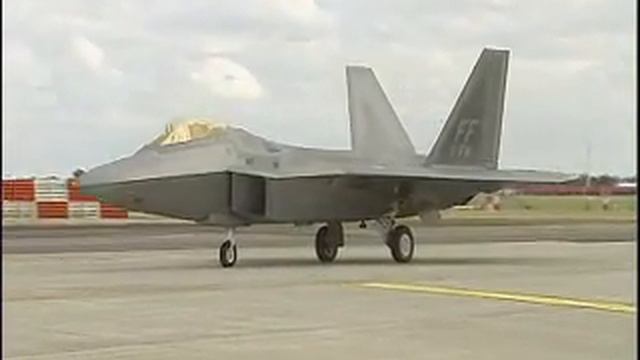 F-22 Raptor (RAF Pilot Exchange) смотреть онлайн