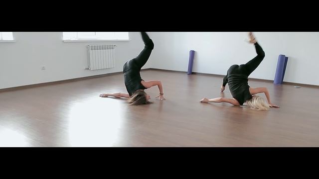 Vika Konvisar Strip-plastic смотреть онлайн