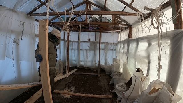 СТРОЮ ДОМ ВДАЛИ ОТ ГОРОДА ЗА 15 ТЫСЯЧ КУПИЛ ДОСКИ ДЛЯ ПОЛА ЖИЗНЬ В УРАЛЬСКОЙ ГЛУШИ. смотреть онлайн