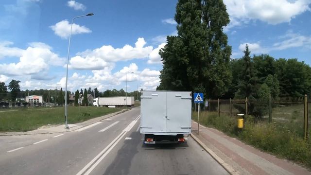 Польша: г. Стараховице (Starachowice), г. Коньске (Końskie). Свентокшиское воеводство. Дороги Польш