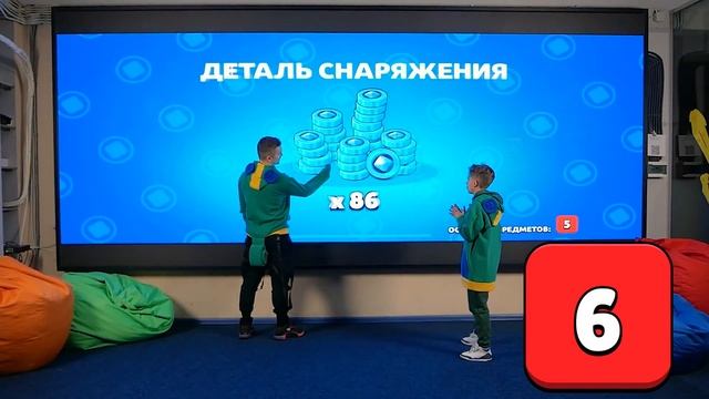 ЗАДОНАТИЛ ШКОЛЬНИКУ НА ГИГАНТСКОМ ПЛАНШЕТЕ И ОН ВЫБИЛ... смотреть онлайн