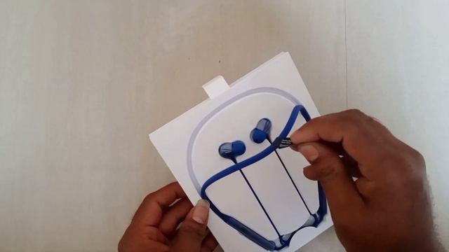 OnePlus Bullets Wireless Z Bass Edition (Bass Blue) headphone unboxing смотреть онлайн