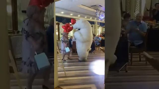 Экспресс -поздравления от Белой Мишки .Для заказа звонить или писать :89220985847 смотреть онлайн