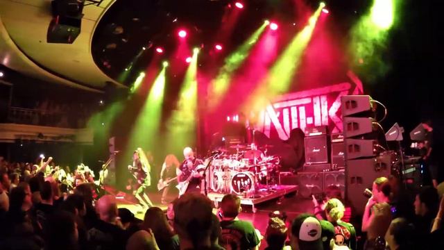 MEETING SCOTT IAN AT MOTORHEAD MOTORBOAT 2015 ANTHRAX смотреть онлайн