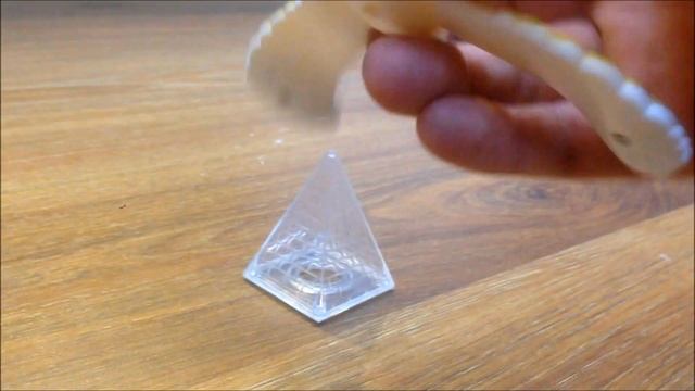 ШОК!!! ПТИЦА БАЛАНСИРУЕТ НА КЛЮВЕ Aliexpress смотреть онлайн