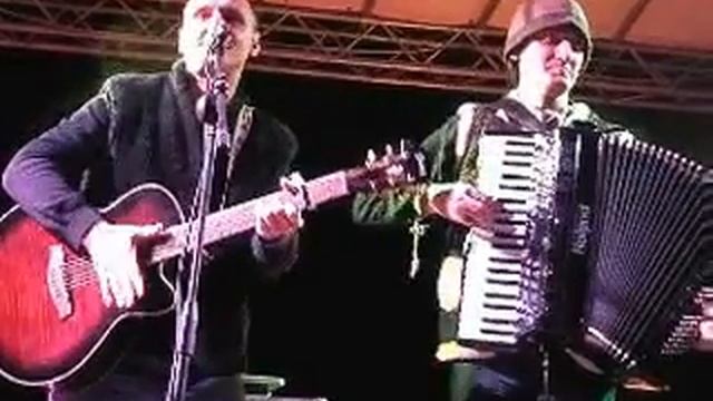 В небі канареєчка літає... смотреть онлайн