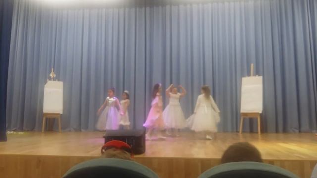Танец снежинок, 18.12.2017 смотреть онлайн