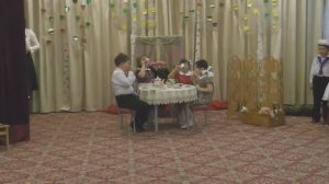 Начало утренника 9 мая в детском саду. Сценка на 9 мая - Мирное время. Все еще живы.