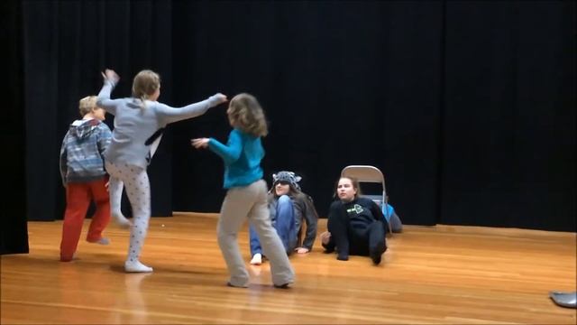 Children's Theater "Teremok" смотреть онлайн