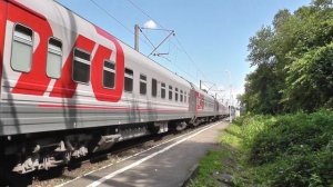 Электровоз ЭП1П-026 с фирменным поездом "Осетия" Москва - Владикавказ