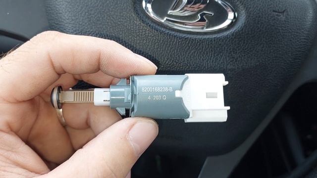 Ошибка датчика педали тормоза. Лягушка не даёт машине ехать. Чуть не поменял машину по гарантии. смотреть онлайн