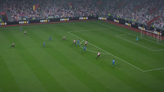 DEFENDER AS A GK?! [ FIFA 16 FUT DRAFT] смотреть онлайн