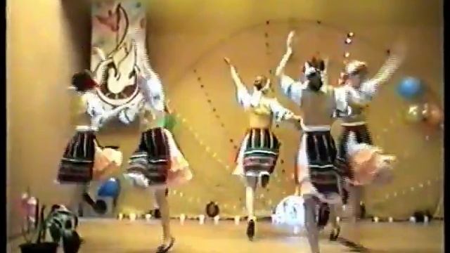 МОЛДАВСКИЙ ТАНЕЦ. Урдомская школа искусств №47. смотреть онлайн