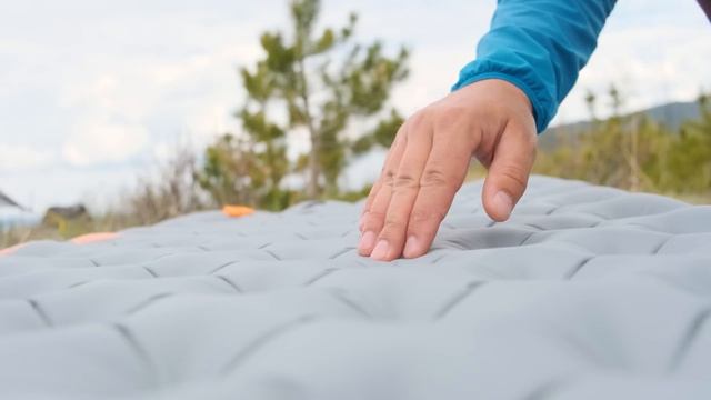 Best Sleeping Pad Just Got BETTER // 2023 Thermarest Xlite NXT смотреть онлайн