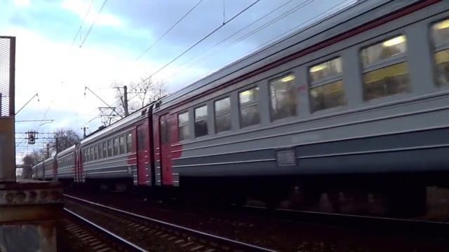 Электропоезд ЭД4М-0148 пл Ухтомская смотреть онлайн
