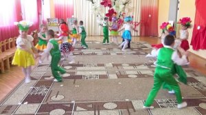 Полечка для мамочки на 8 марта.mp4