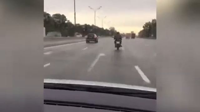Suzuki Bandit 250 смотреть онлайн