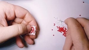 Юля из бисера. Кирпичный стежок.