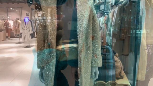 Вдарим по ЛЮКСУ?Витрины GUCCI MaxMara VERSACE/ Аулет тяжелого люкса/ ТРЕНДЫ ЗИМЫ 2021/ Шопинг Влог смотреть онлайн