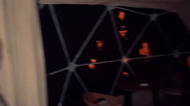 Посещаем Глэмпинг в Красновидово глубокой осенью смотреть онлайн