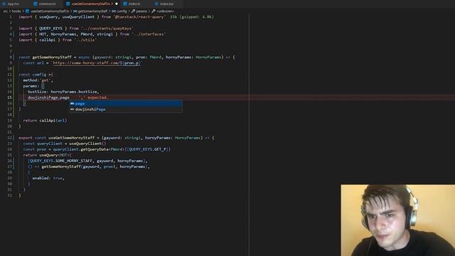 React query Status смотреть онлайн