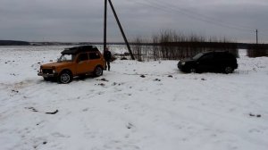Нива и Tucson