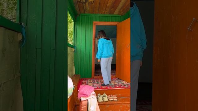 В Катон-Қарағае мы остановились в частном доме в ауле ????? #мужкореец #казашкакореец смотреть онлайн