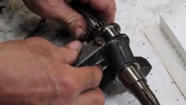 (Part 1) Tecumseh Small Engine Total Rebuild: A Complete Guide смотреть онлайн