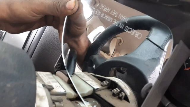 Vw polo vento Airbag removal/ How To Remove Airbag VW Polo/Vento/Passat/Jetta смотреть онлайн
