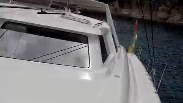 VOYAGE 520 Wind Scape On Deck On Charter смотреть онлайн