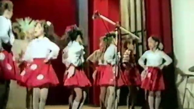 1.06.1994 День защиты детей в Усть-Лабинске ( видеоархив ГДК ) смотреть онлайн