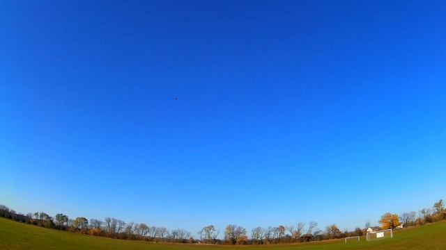 E-Flite's Timber vs. Hobbyzone's F4-U Corsair, Mid Air Collision, Which One Hits The Ground First ? смотреть онлайн