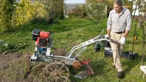 Копаем картофель мотоблоком МБ 1 обычным распашником с новым двигателем