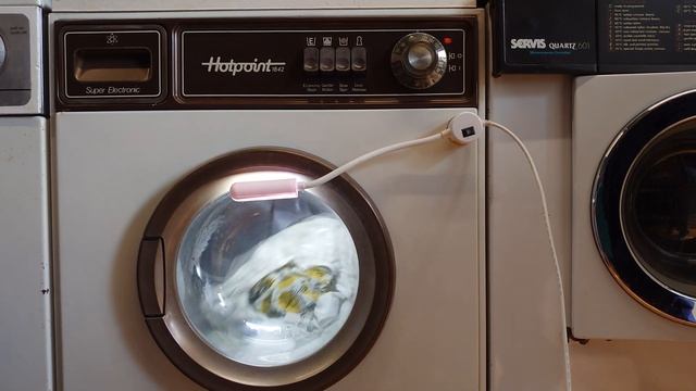 Wash-in With 'The Laundry Centre' Hotpoint 1842 - Colourfast Cotton 60