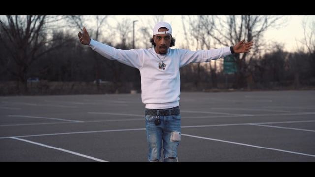 KGM TEE - Underrated (Music Video) смотреть онлайн