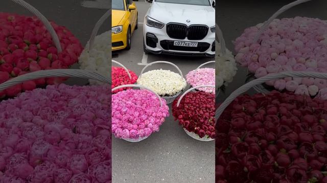 Пионы? #пионы #цветымосква #доставкацветов #цветы #flower #букетдня #композиции #москва смотреть онлайн