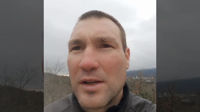 У нас интересное задание, поставить опорную стену, она же декоративный красивый забор из габионов. смотреть онлайн