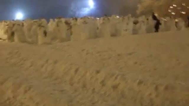 Выставка снеговиков 2012.AVI смотреть онлайн