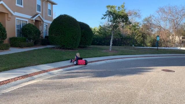Radio Flyer Ultimate Go-Kart смотреть онлайн