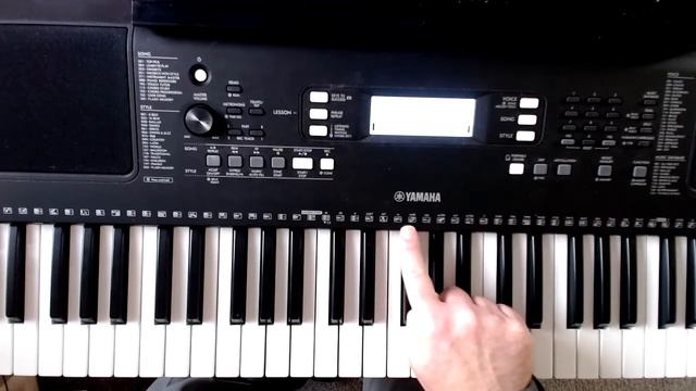 PSR e373 yamaha - Chord Dictionary - An introduction смотреть онлайн