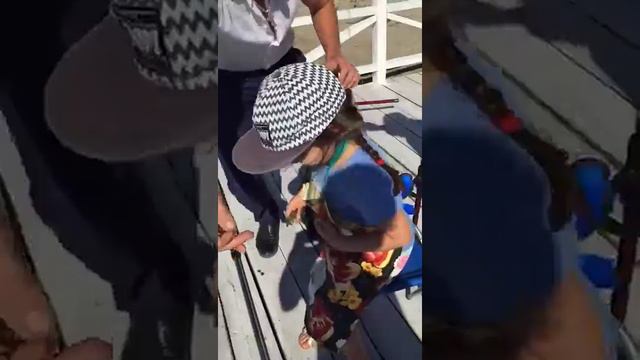 Всего три минуты до озера смотреть онлайн