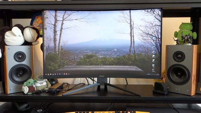 MSI Optix MAG321CURV review: Best gaming monitor for console gamers? | TotallydubbedHD смотреть онлайн