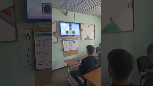 Сигналы Регулировщика/пдд2022 смотреть онлайн