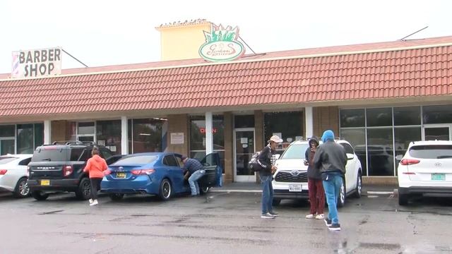 Giovanni’s Pizzeria to reopen Saturday смотреть онлайн